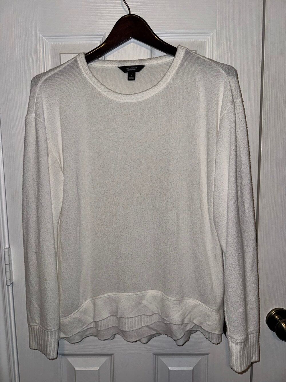 Medium White Layered Sweater Simply Vera Wang